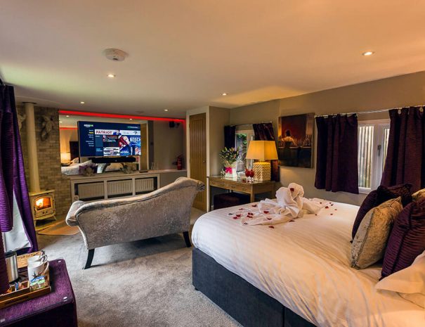Aphrodite´s Log Cabin & Hot Tub Luxury Bed and Breakfast in Bowness on Windermere, Windermere Spa Suites with Hot Tub