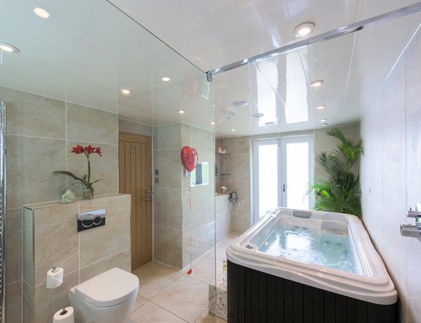 Camellia Room Luxury Bed and Breakfast in Bowness on Windermere, Windermere Spa Suites with Hot Tub