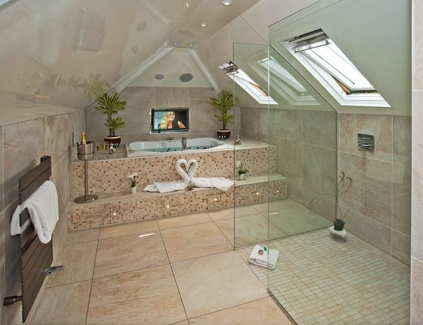 Love Hide & Luxury Bathroom Luxury Bed and Breakfast in Bowness on Windermere, Windermere Spa Suites with Hot Tub